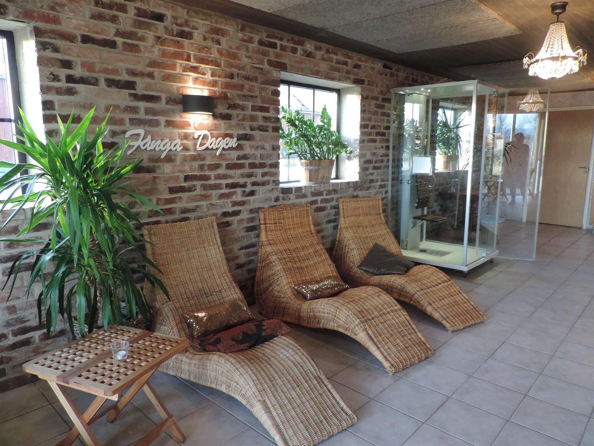 Lanthotell Loegnaes Gard Laholm Exterior foto